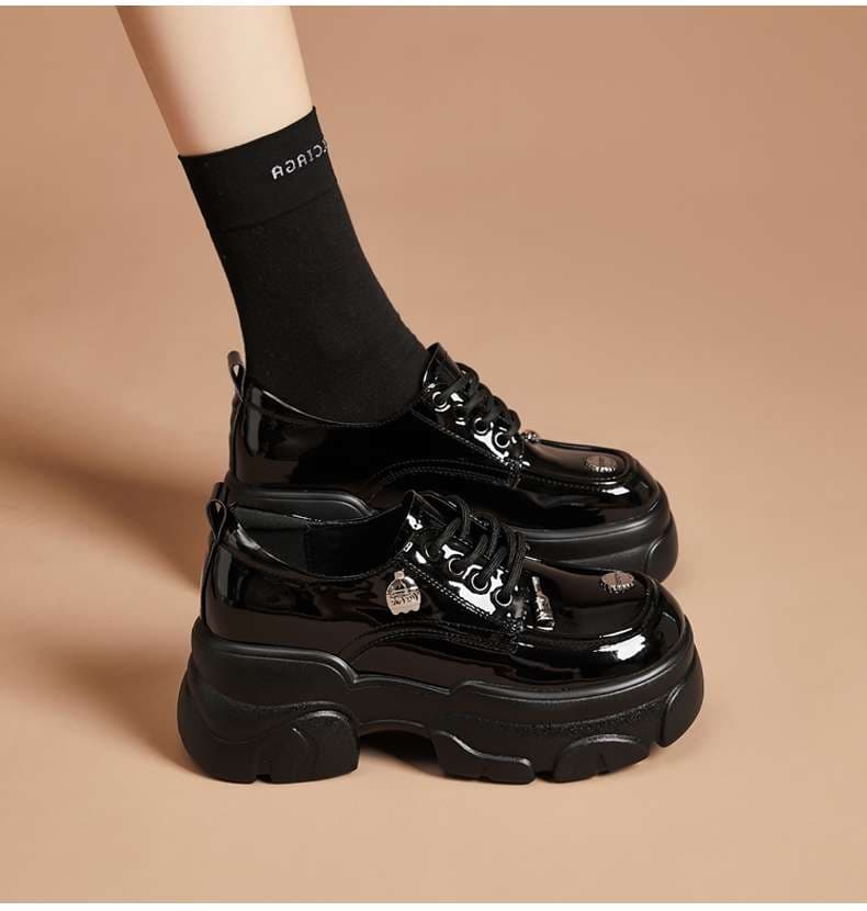 ローファーレディース 上品モダン厚底カジュアルレースアップシューズ