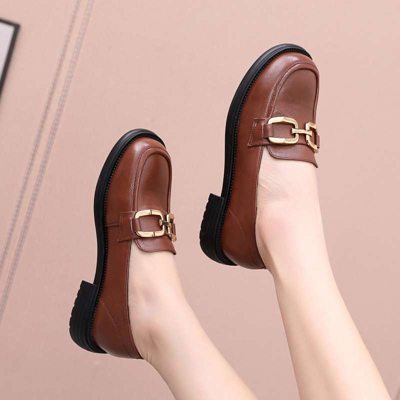 ローファーレディース 優美な金具付きレザーローファー