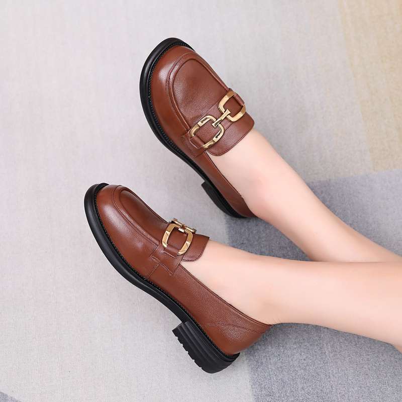 ローファーレディース 優美な金具付きレザーローファー