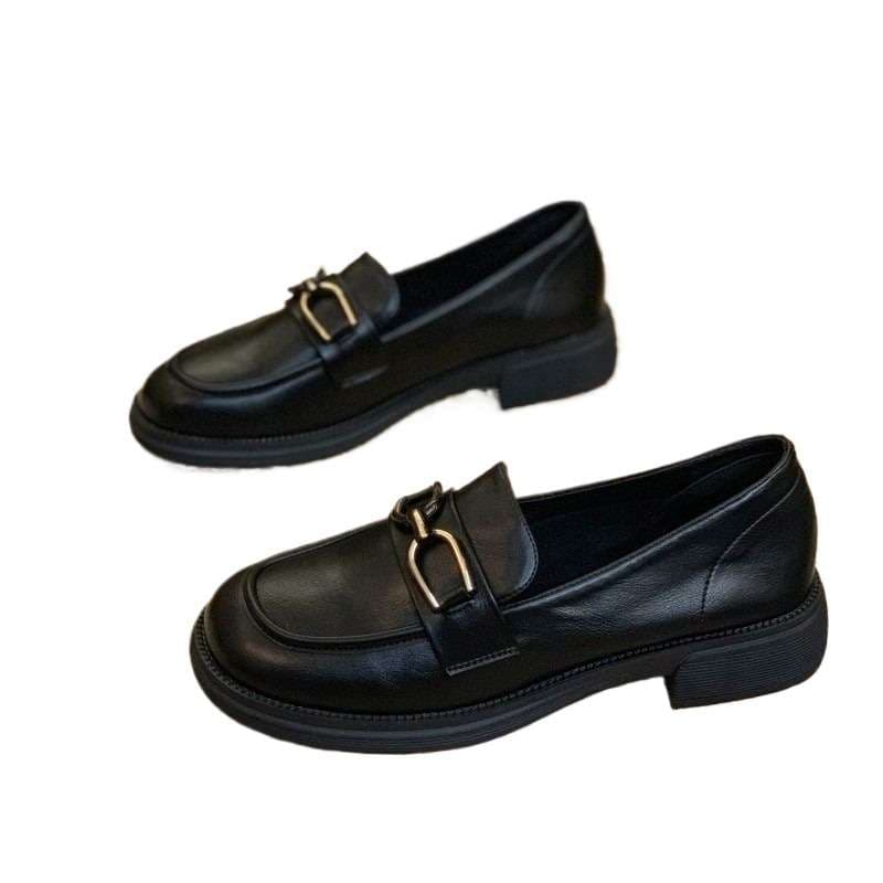 ローファーレディース 飾り金具付きクラシカルローファー