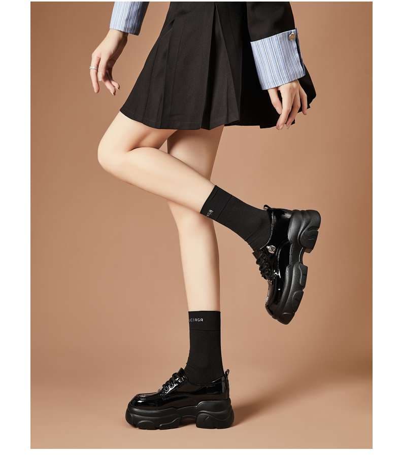 ローファーレディース 上品モダン厚底カジュアルレースアップシューズ