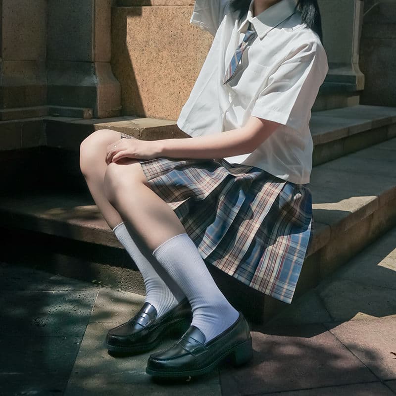 ローファーレディース きちんと感漂う学生靴風コインローファー